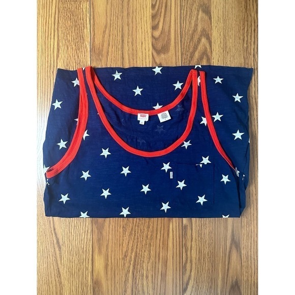 Levi’s patriotic star tank - Picture 6 of 8
